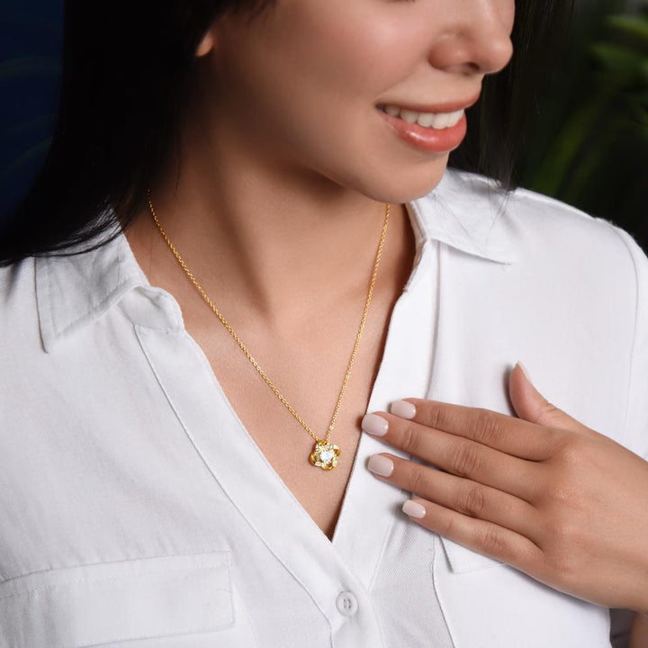 Loving Necklace Of Warmth And Strength - Tazloma